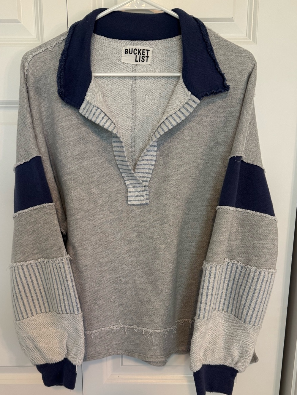 BUCKETLIST women’s Gray Pullover Sweatshirt  with Navy Accents